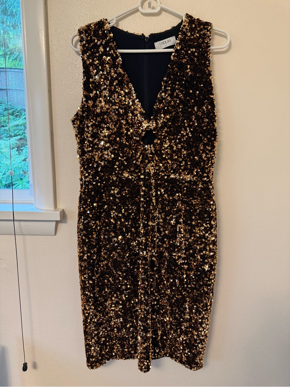 HELSI Gold Sequin V-Neck Midi Dress